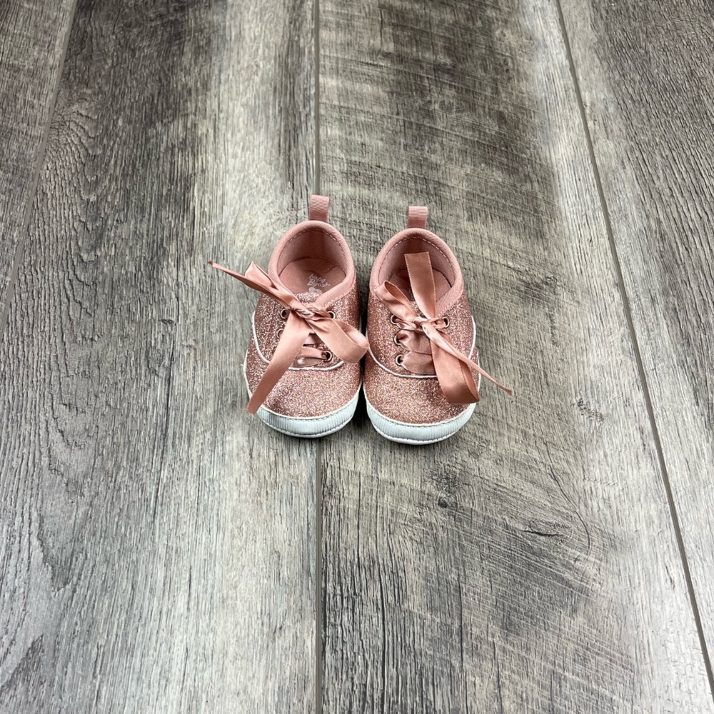 Oshkosh B’Gosh Pink Sparkle‎ Shoes